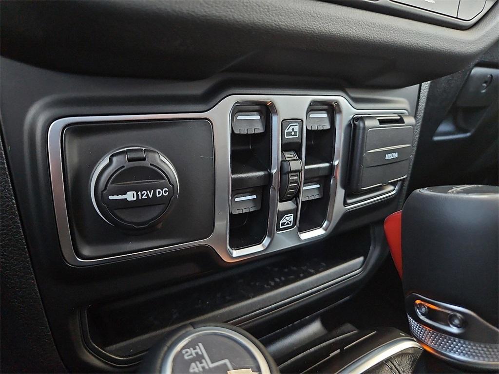 new 2025 Jeep Gladiator car, priced at $46,605