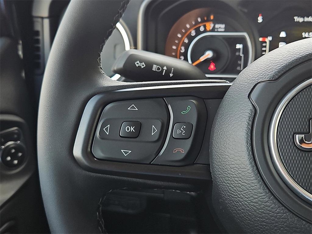 new 2025 Jeep Gladiator car, priced at $46,605