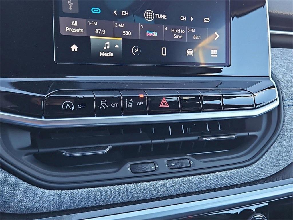 new 2025 Jeep Compass car, priced at $28,860