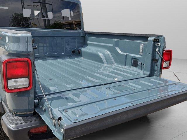 new 2025 Jeep Gladiator car, priced at $44,584