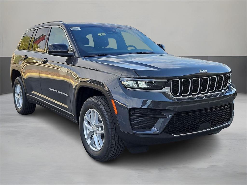 new 2025 Jeep Grand Cherokee car, priced at $39,965