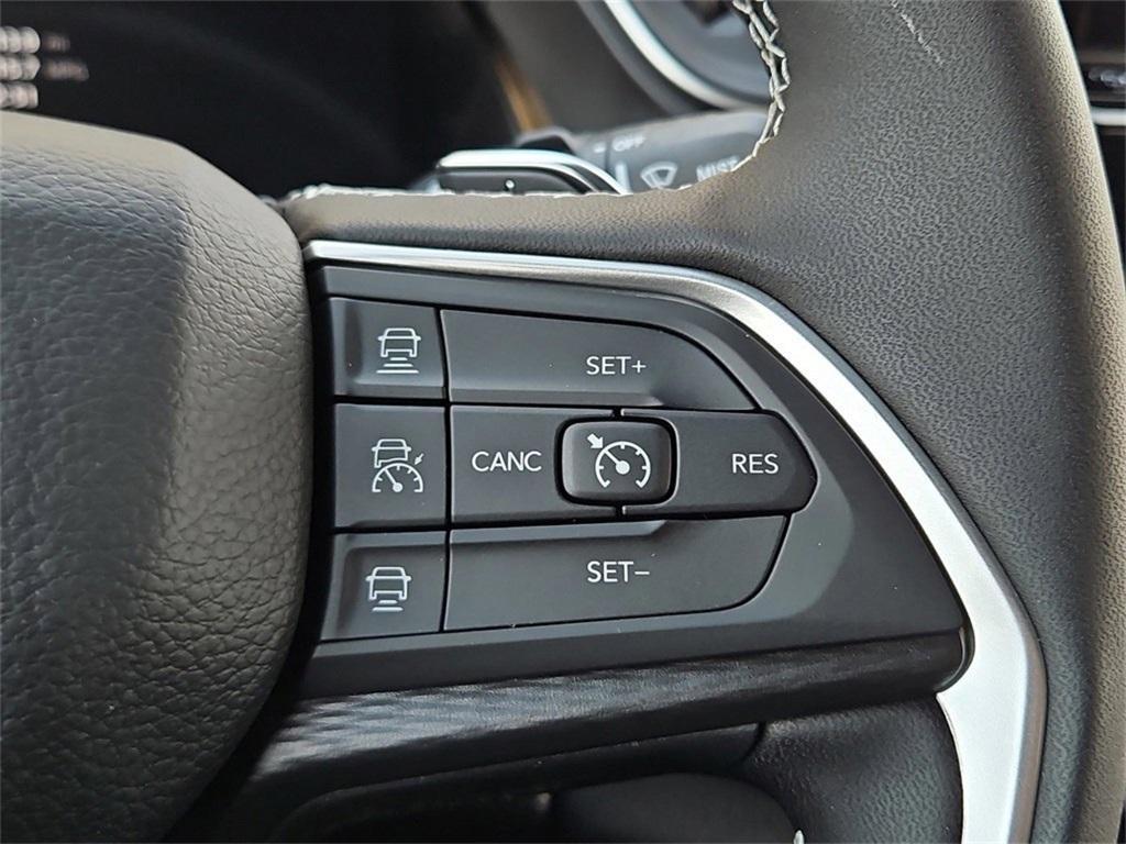 new 2025 Jeep Grand Cherokee car, priced at $37,148