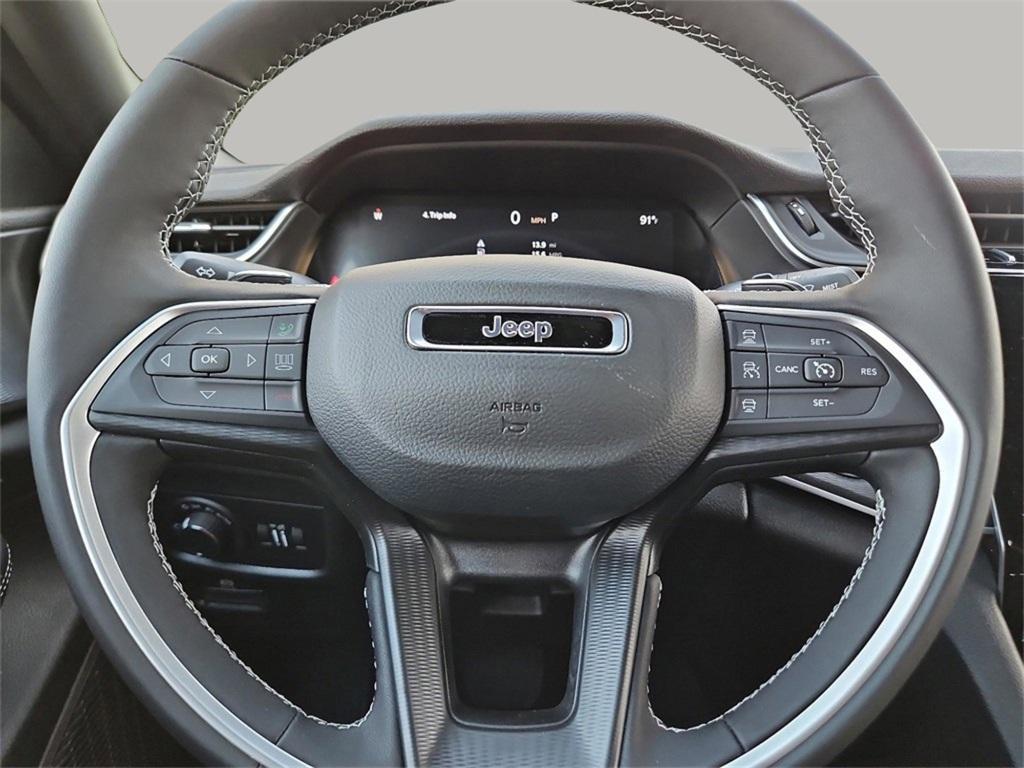 new 2025 Jeep Grand Cherokee car, priced at $37,148