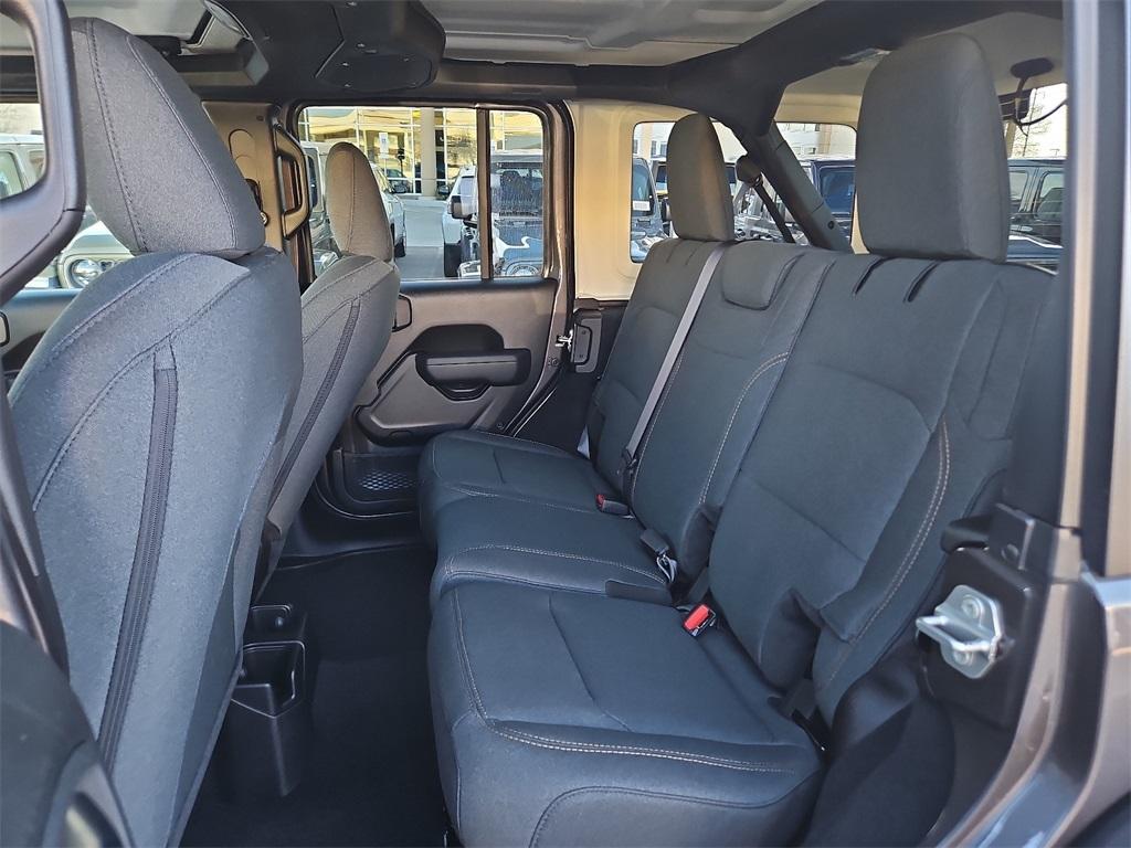 new 2025 Jeep Wrangler car, priced at $54,470