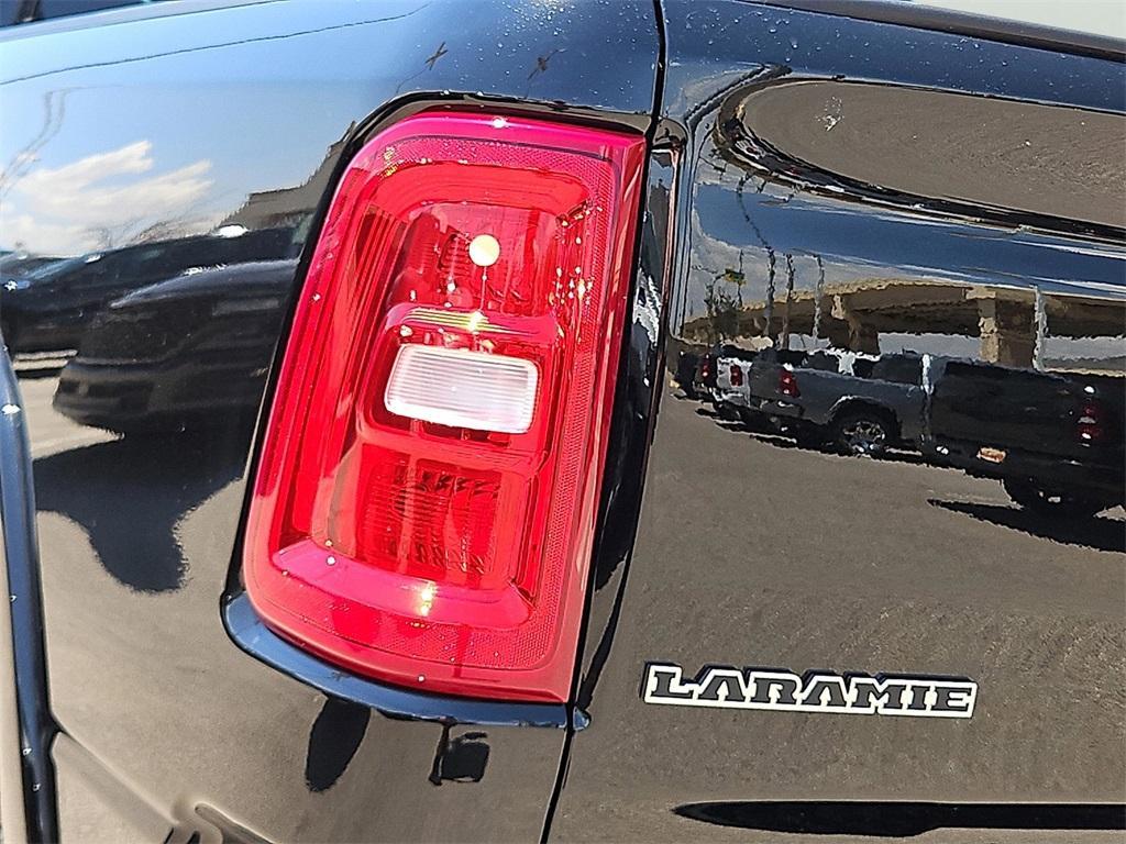 new 2025 Ram 1500 car, priced at $58,926