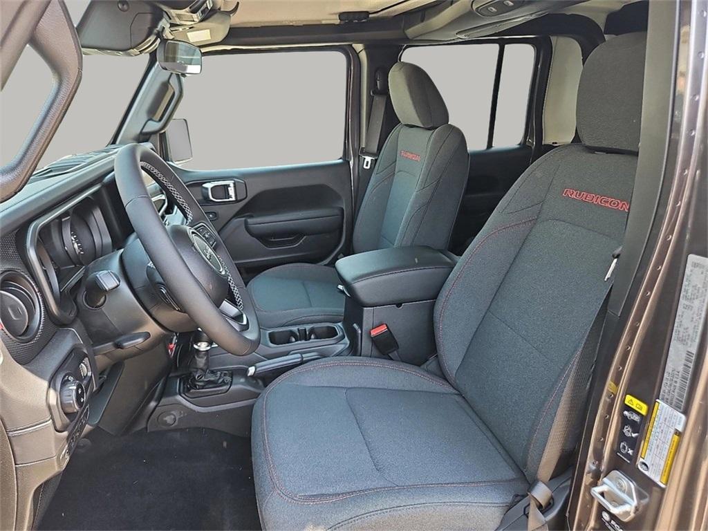 new 2025 Jeep Gladiator car, priced at $50,775