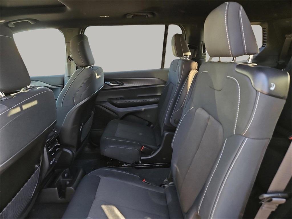 new 2025 Jeep Grand Cherokee L car, priced at $40,290