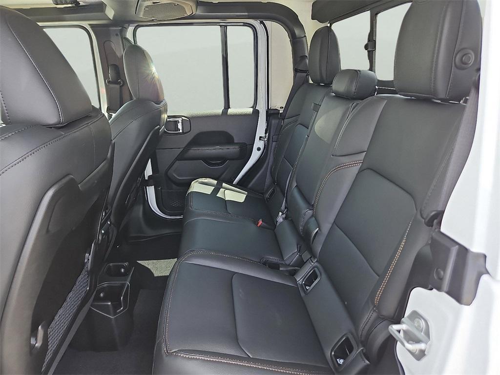 new 2025 Jeep Gladiator car, priced at $45,510