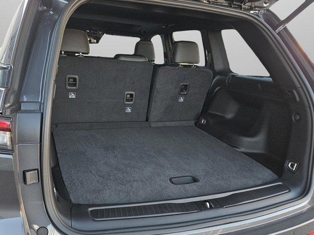 new 2025 Jeep Grand Cherokee car, priced at $41,980