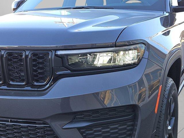 new 2025 Jeep Grand Cherokee car, priced at $41,980