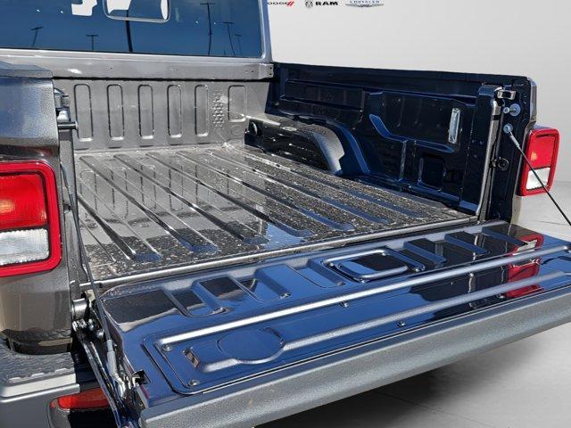 new 2026 Jeep Gladiator car, priced at $48,885