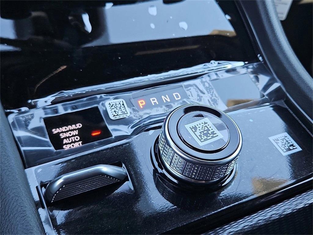 new 2025 Jeep Grand Cherokee car, priced at $45,011
