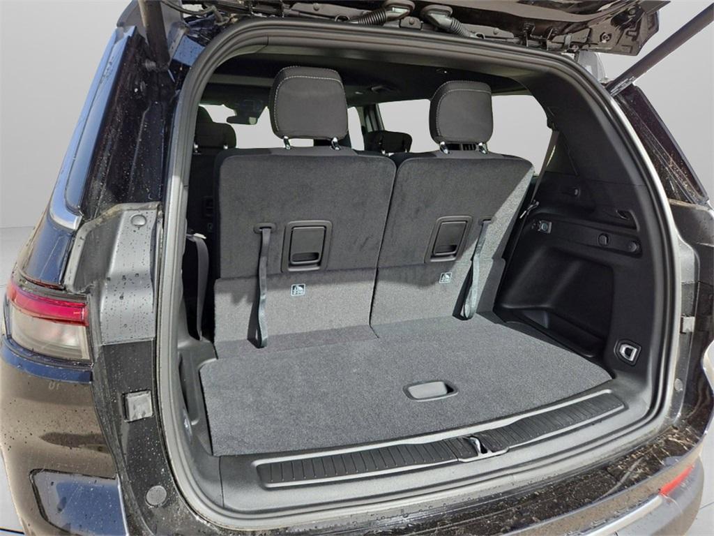 new 2025 Jeep Grand Cherokee L car, priced at $40,885