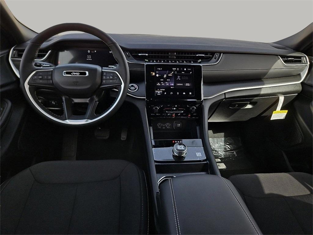 new 2025 Jeep Grand Cherokee L car, priced at $40,885