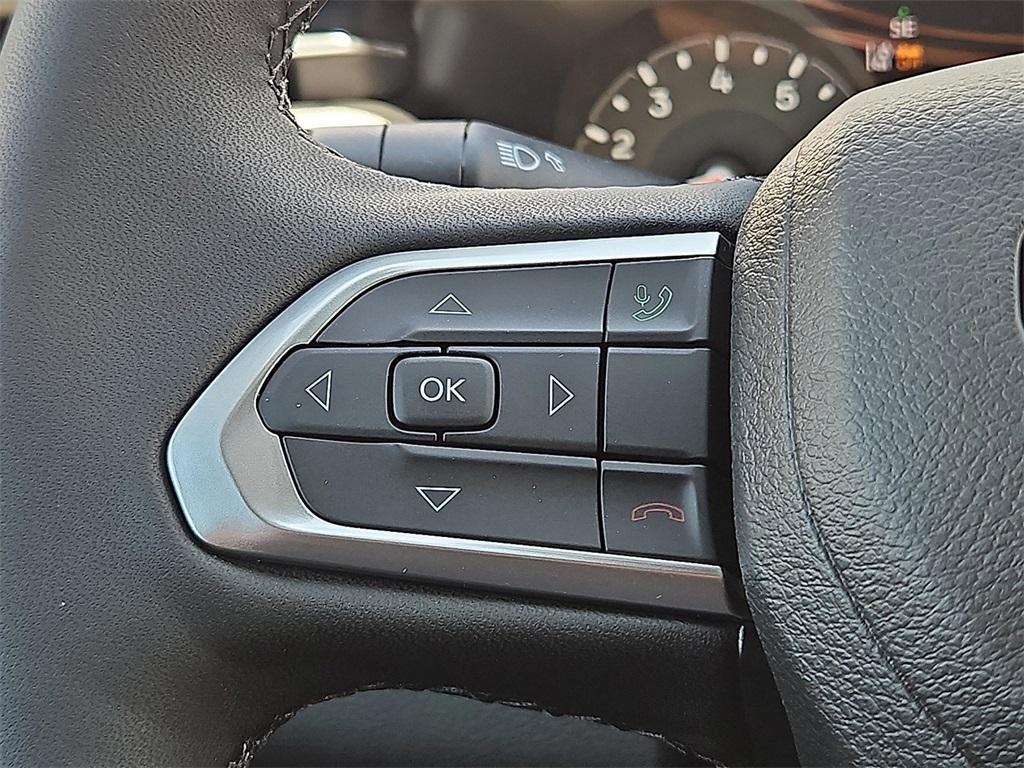 new 2025 Jeep Compass car, priced at $28,868