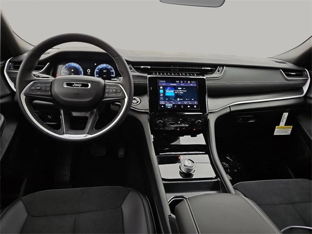 new 2025 Jeep Grand Cherokee L car, priced at $41,535