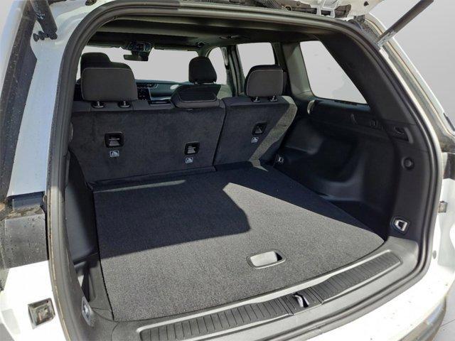 new 2025 Jeep Grand Cherokee car, priced at $43,375