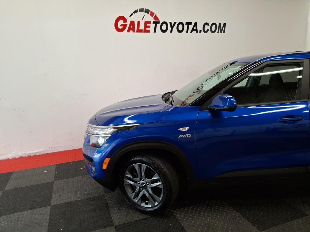 used 2023 Kia Seltos car, priced at $17,977