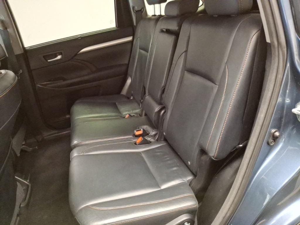 used 2015 Toyota Highlander car, priced at $16,383