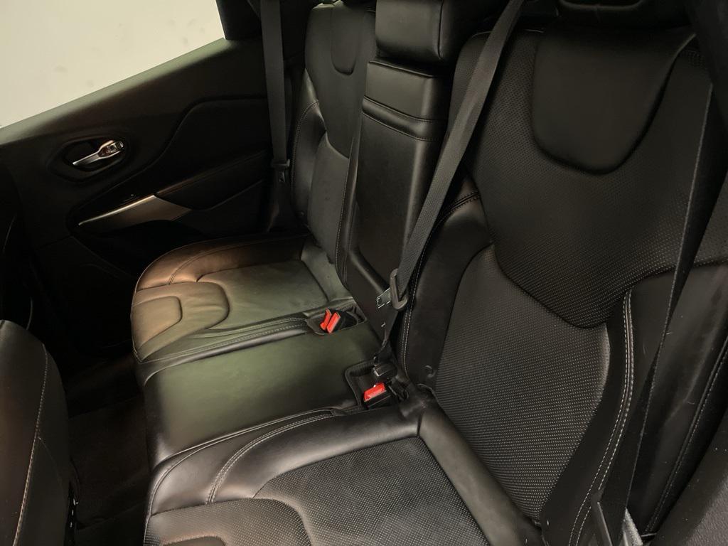 used 2019 Jeep Cherokee car, priced at $15,877