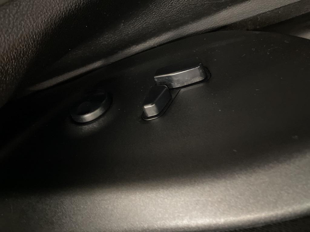 used 2019 Jeep Cherokee car, priced at $15,877