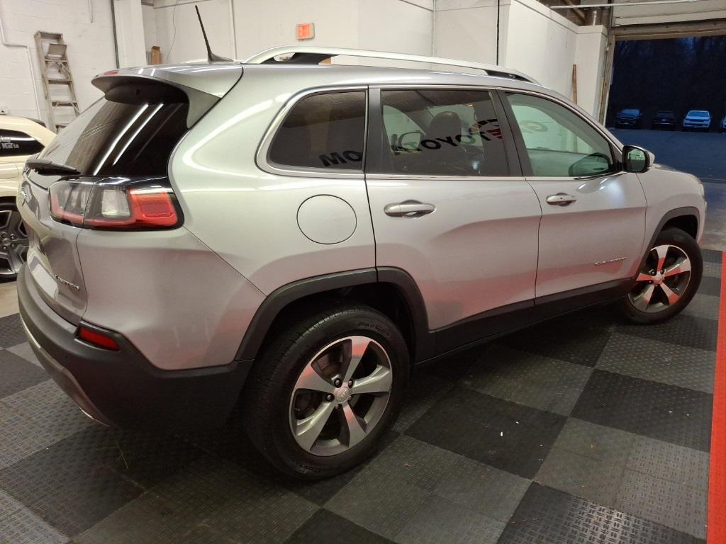 used 2019 Jeep Cherokee car, priced at $14,683