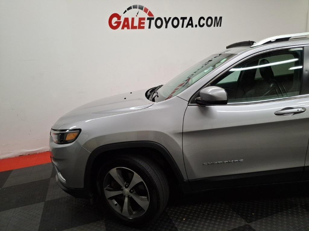 used 2019 Jeep Cherokee car, priced at $14,683