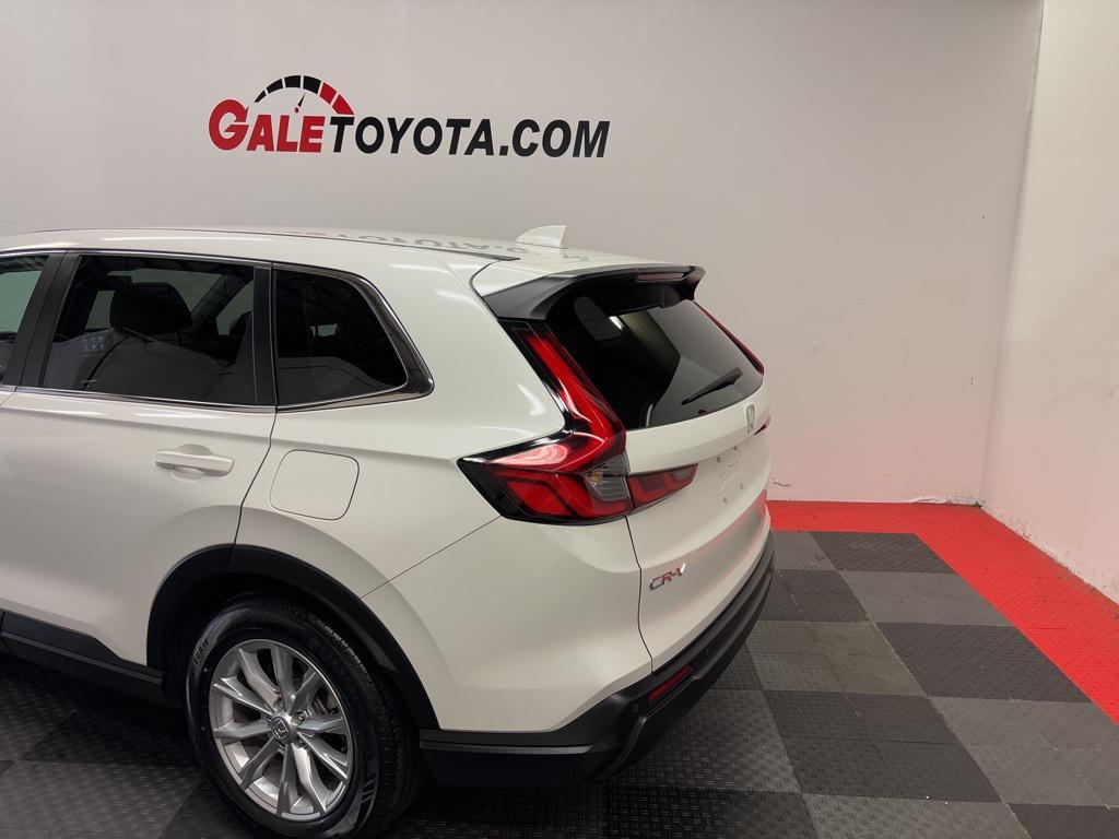 used 2023 Honda CR-V car, priced at $29,983