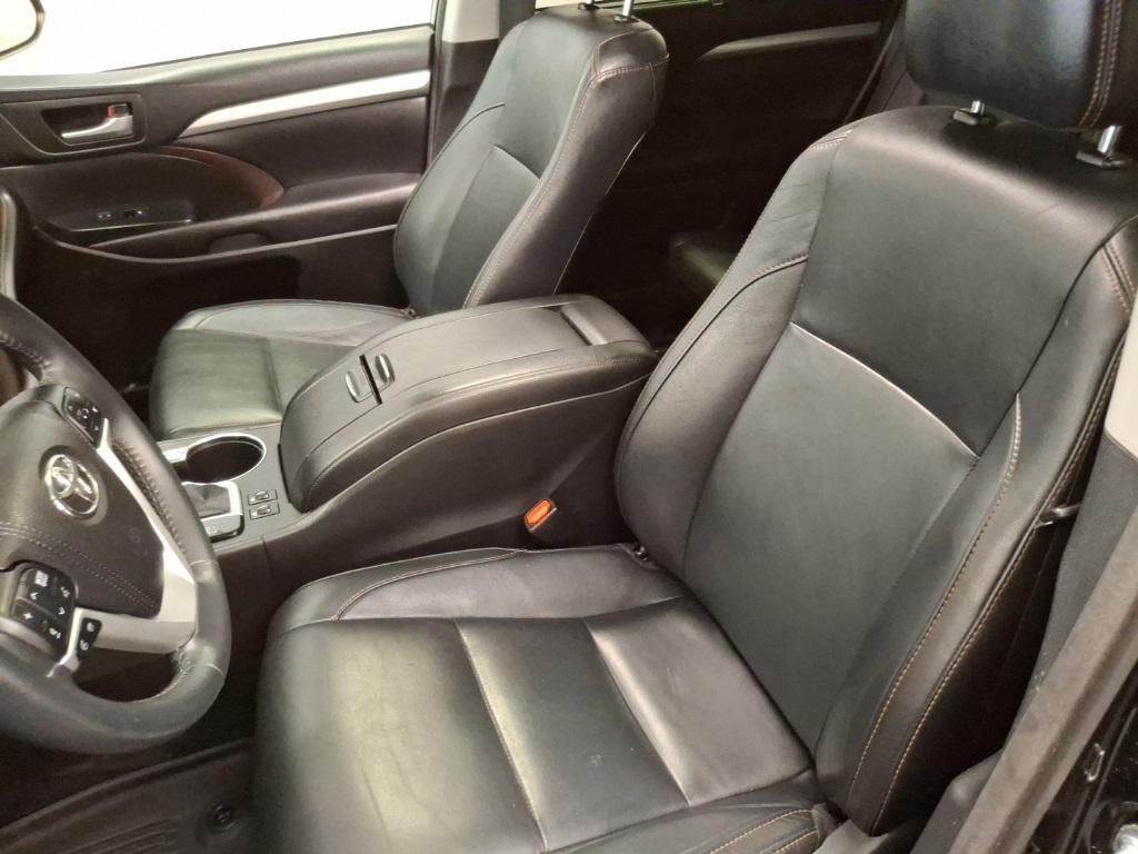 used 2016 Toyota Highlander car, priced at $18,683