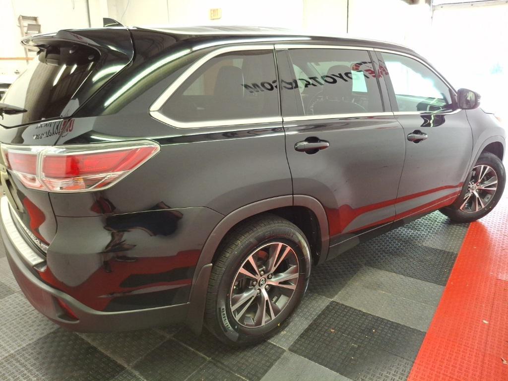 used 2016 Toyota Highlander car, priced at $18,683