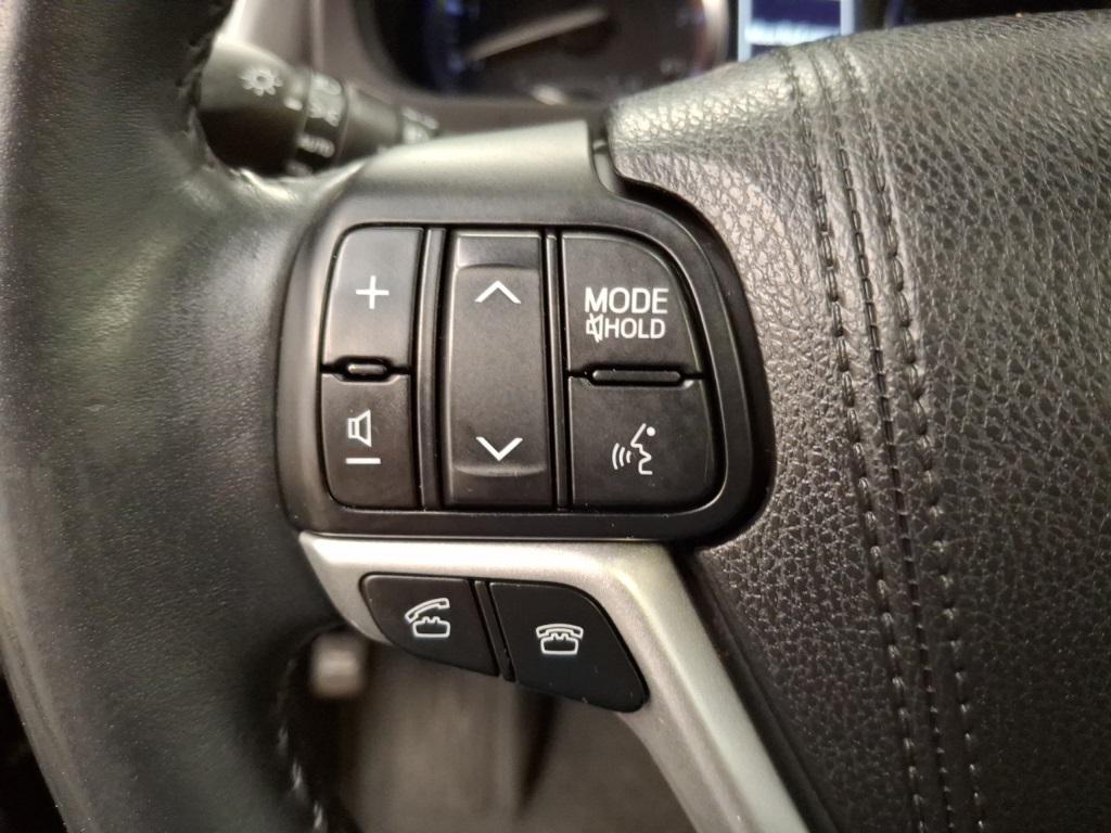 used 2016 Toyota Highlander car, priced at $18,683