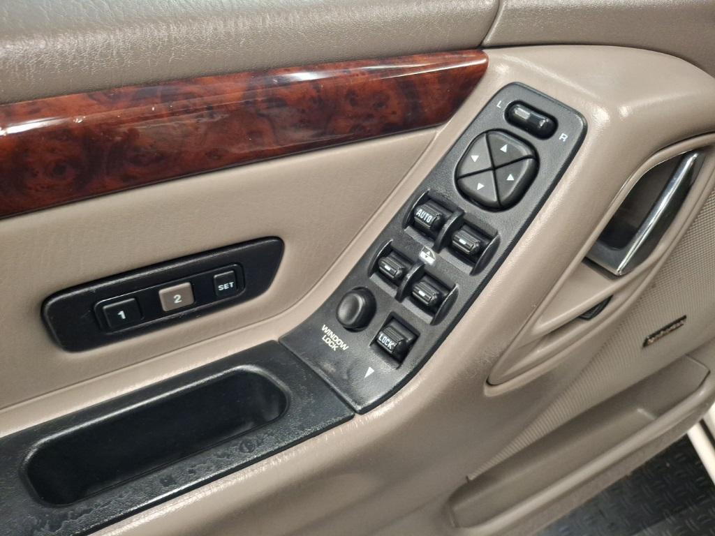 used 2000 Jeep Grand Cherokee car, priced at $5,683