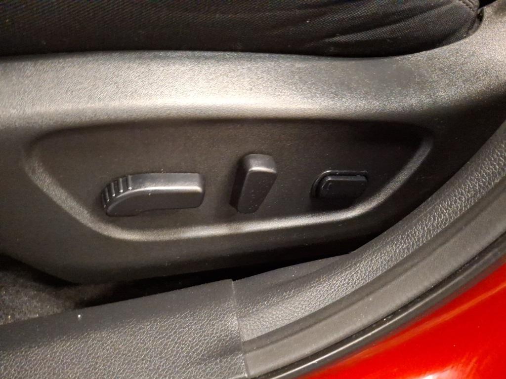 used 2019 Nissan Rogue car, priced at $18,583