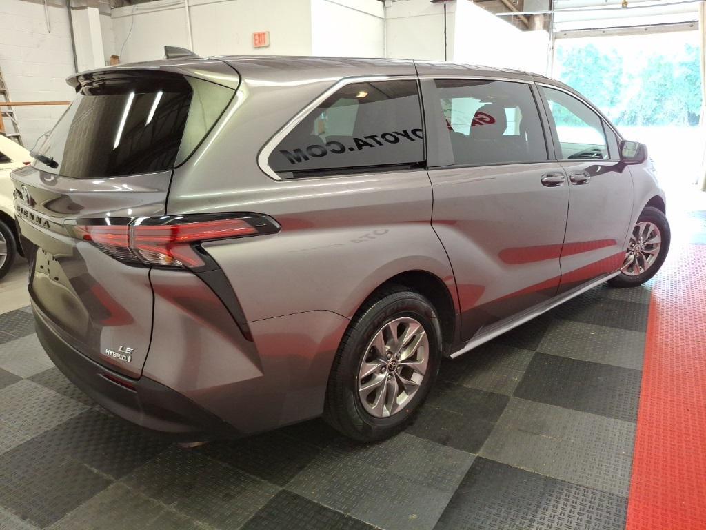 used 2022 Toyota Sienna car, priced at $33,683