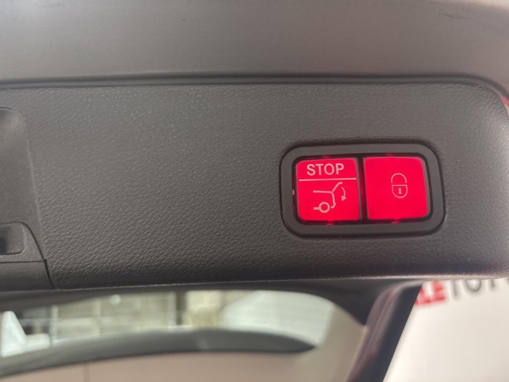 used 2015 Mercedes-Benz M-Class car, priced at $9,977