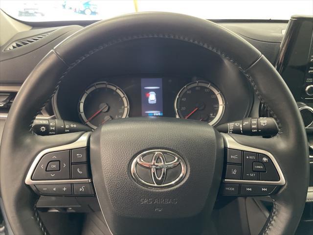 used 2022 Toyota Highlander car, priced at $30,683