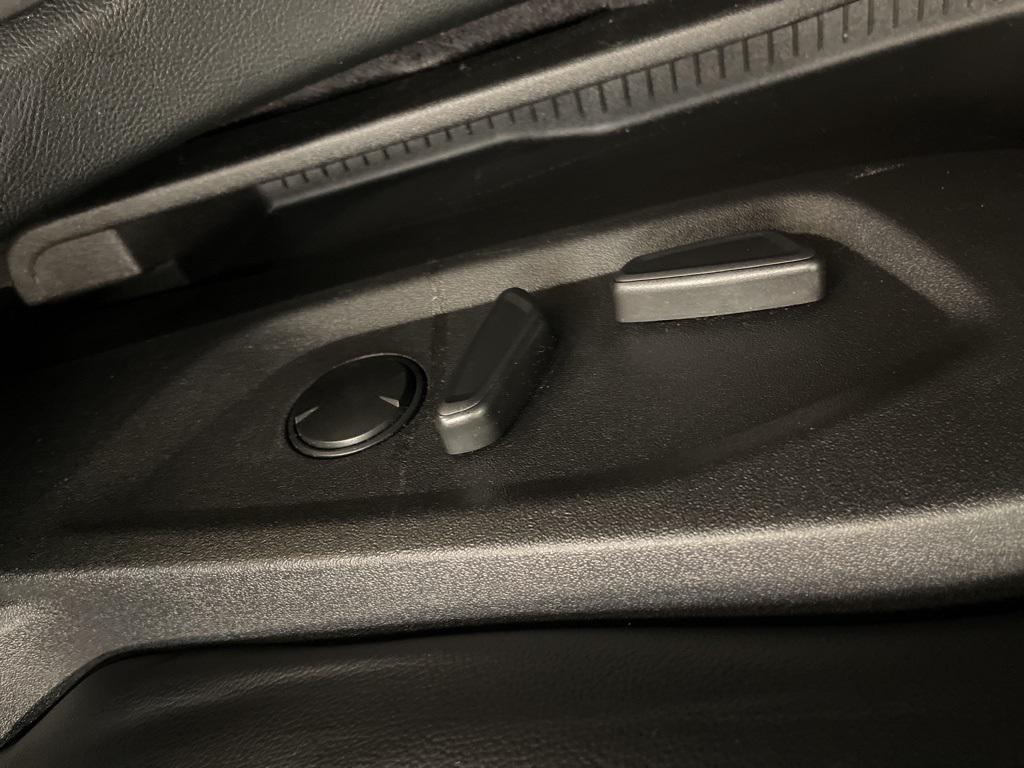 used 2023 Ford Edge car, priced at $25,583