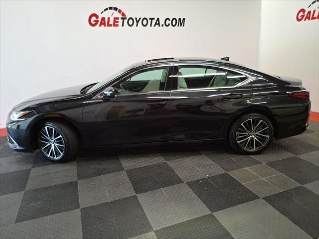 used 2024 Lexus ES 250 car, priced at $40,383