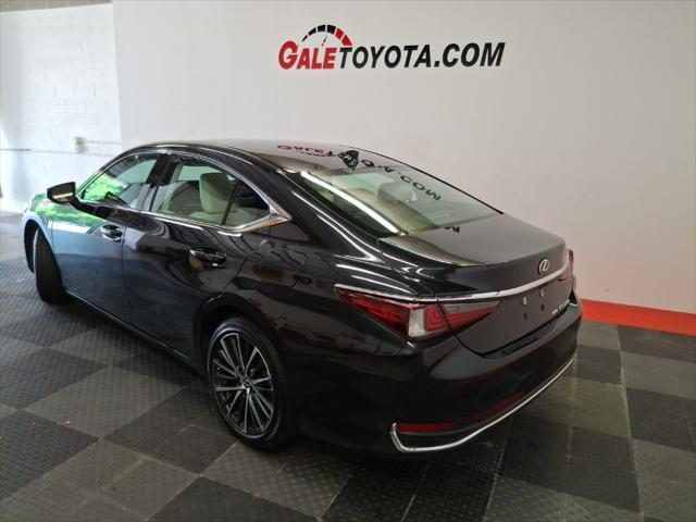 used 2024 Lexus ES 250 car, priced at $40,383