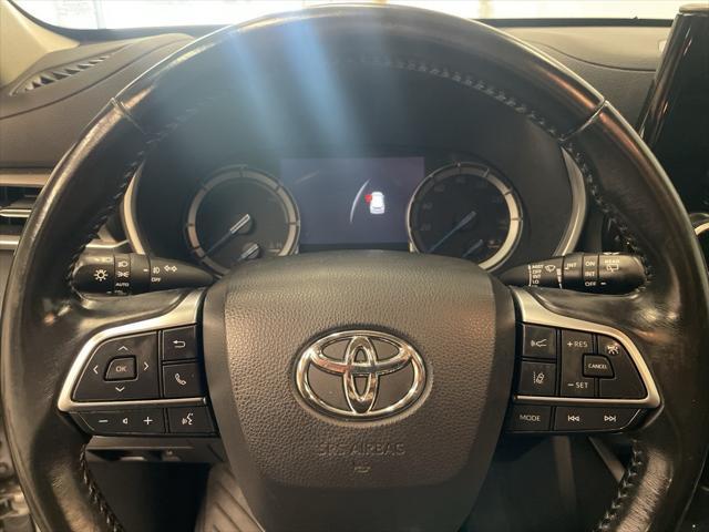 used 2021 Toyota Highlander Hybrid car, priced at $25,980