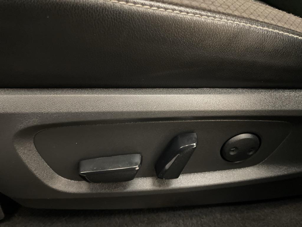 used 2022 Nissan Pathfinder car, priced at $28,583