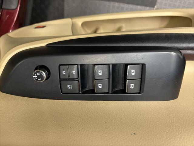 used 2016 Toyota Highlander car, priced at $21,683
