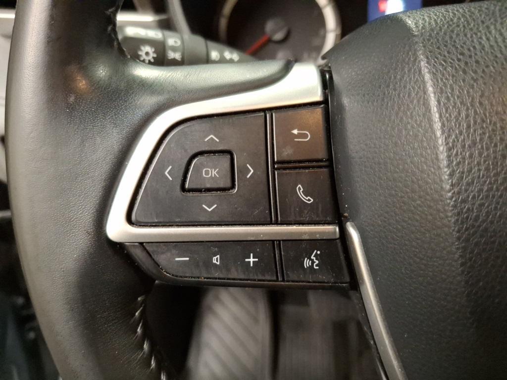 used 2022 Toyota Highlander car, priced at $34,583