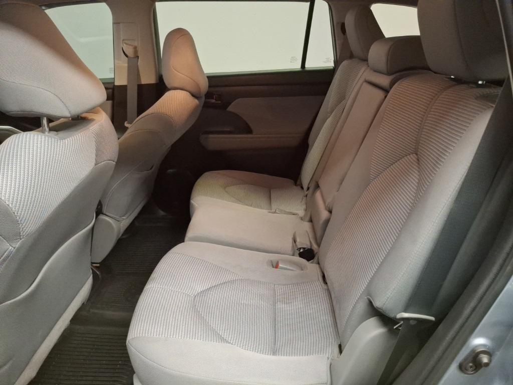 used 2022 Toyota Highlander car, priced at $34,583