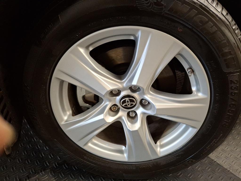 used 2022 Toyota Highlander car, priced at $34,583