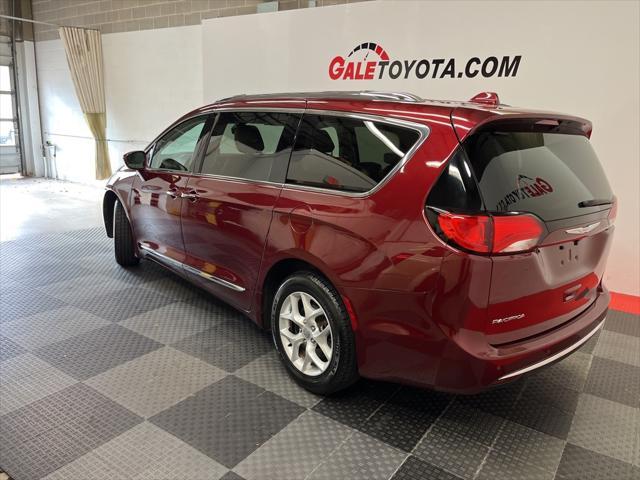 used 2017 Chrysler Pacifica car, priced at $14,883