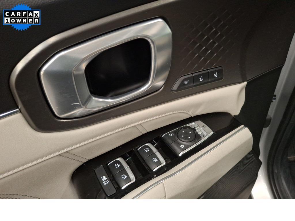 used 2023 Kia Sorento Plug-In Hybrid car, priced at $34,999