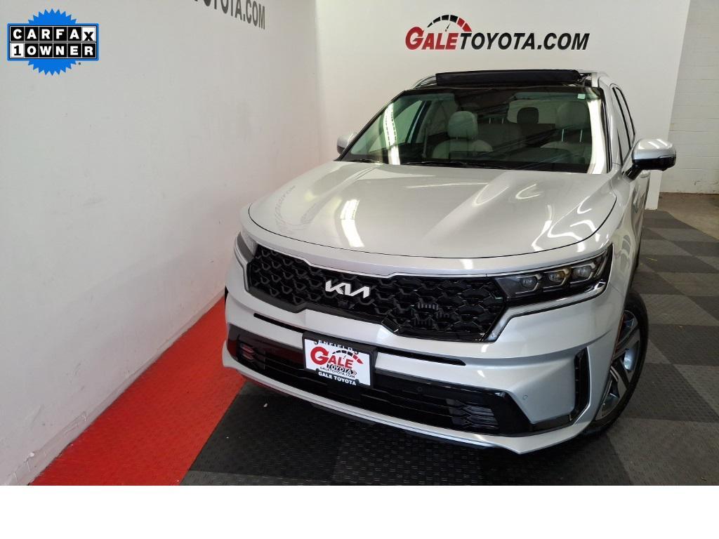 used 2023 Kia Sorento Plug-In Hybrid car, priced at $34,999