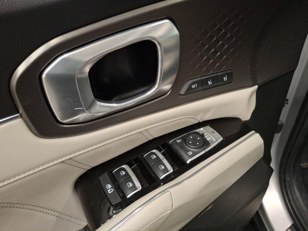 used 2023 Kia Sorento Plug-In Hybrid car, priced at $41,483