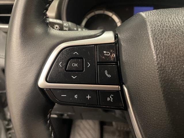 used 2022 Toyota Highlander car, priced at $34,983